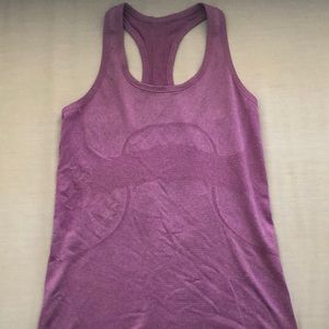 GUC Lululemon tank size 4 but fits somewhat loose